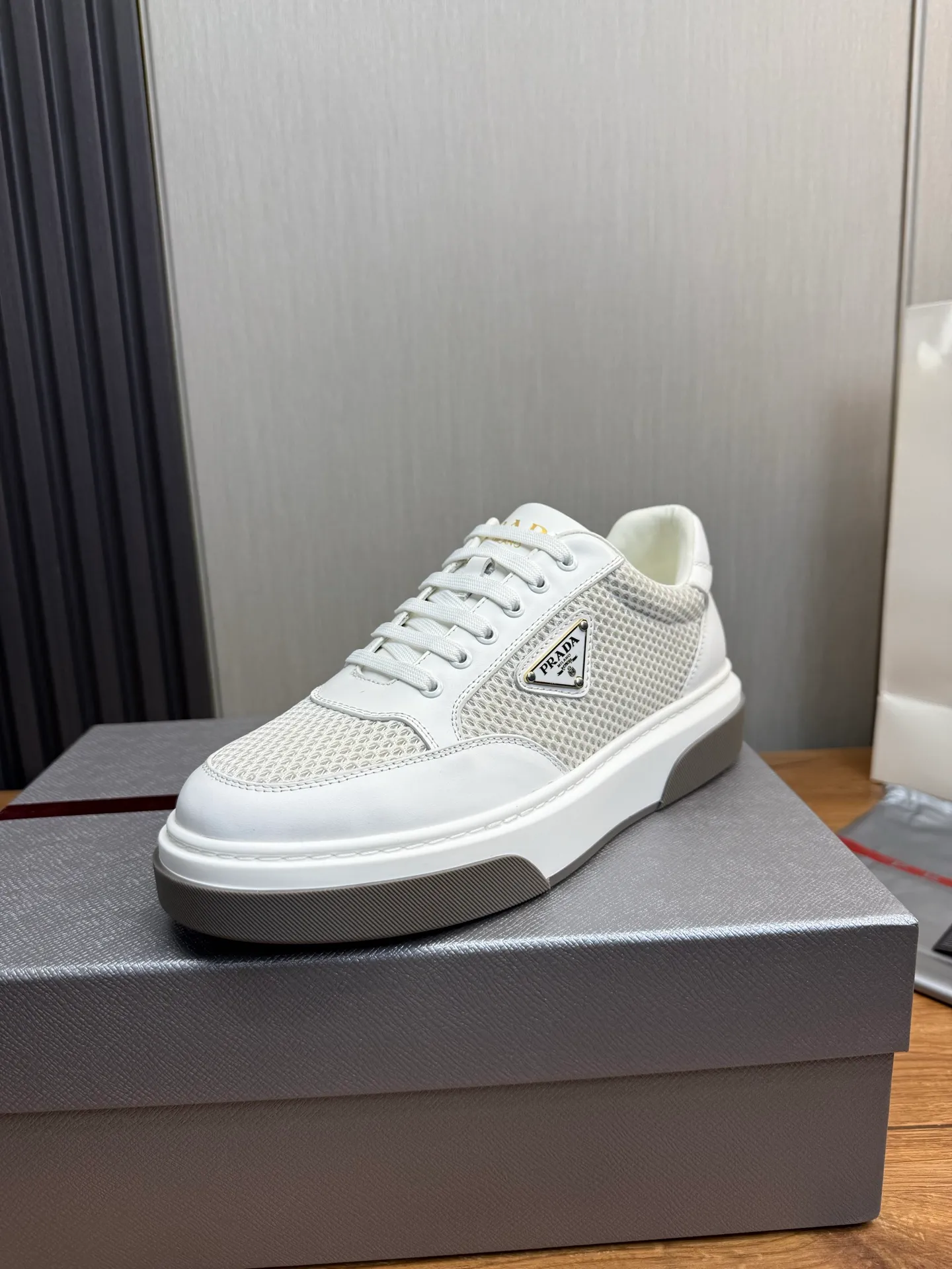 Men's shoes 💰580💰 [PRADA] Men's shoes are popular in the counter, official website is synchronized, 1 high-quality shipment ✔️Imported cowhide fabric + cowhide lining, 1🆚1 replica, original sole, 38-45 (45 customized, non-refundable)